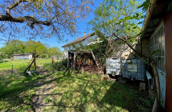 Immeuble de rapport et terrain de 15a88ca en zone  — photo 3