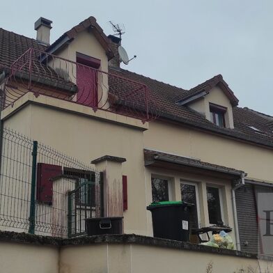 Maison 7 pièces 240000 €