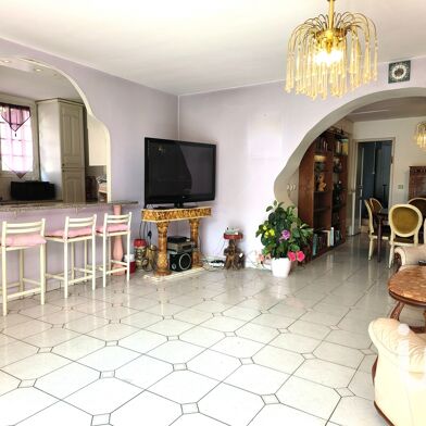 Maison 7 pièces 469000 €