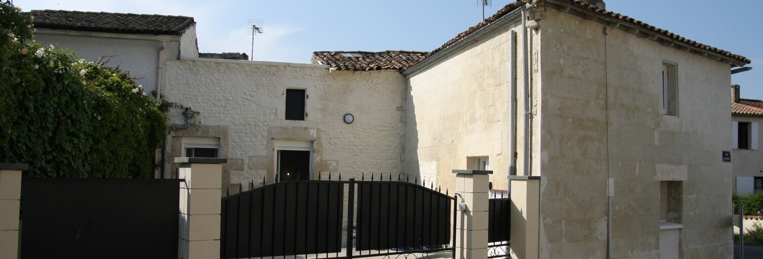 Maison 6 Pièces 107 m² à vendre à Mortagne-sur-Gironde (17120)