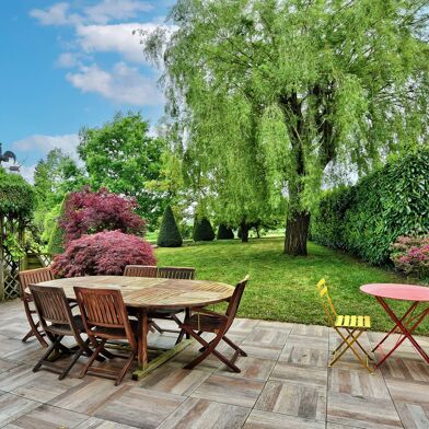 Maison 10 pièces 750000 €