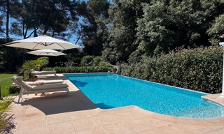 Maison 10 Pièces 266 m² à vendre à Antibes (06160)