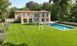 Maison  550 m² à vendre à Mougins (06250)