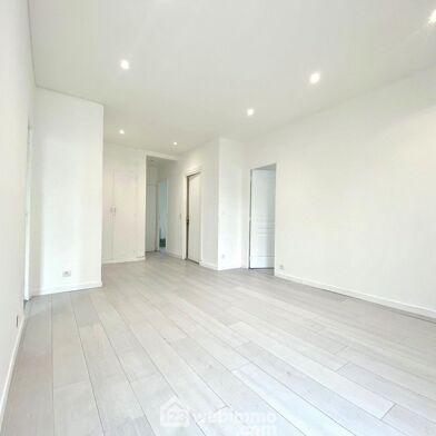 Appartement 3 pièces 128000 €