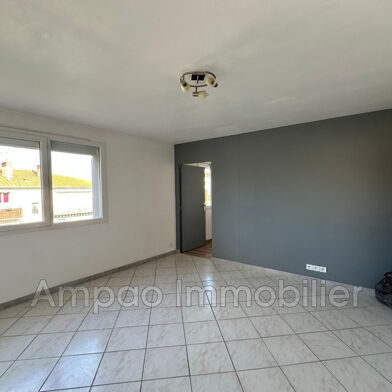 Appartement 4 pièces 107000 €