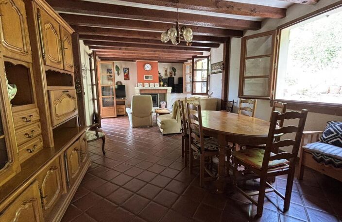 PRADINES, maison 5 chambres avec terrain de 3770m² — photo 3
