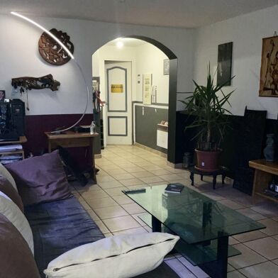 Immeuble  176550 €