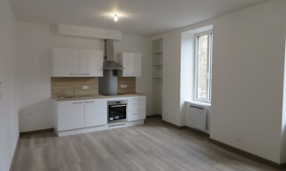 Appartement  50 m² à louer à Billom (63160)