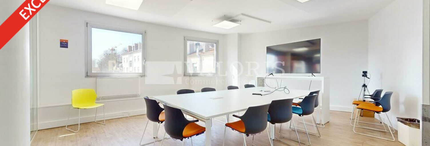 Bureau  446 m² à louer à Villeurbanne (69100)