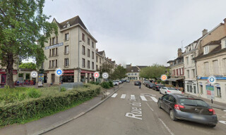 Commerce  103 m² à louer à Auxerre (89000)