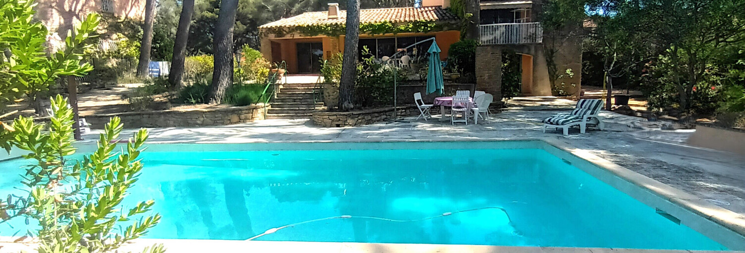 Maison 5 Pièces 200 m² à louer à Sanary-sur-Mer (83110)