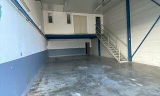 Commerce  140 m² à louer à Mauguio (34130)