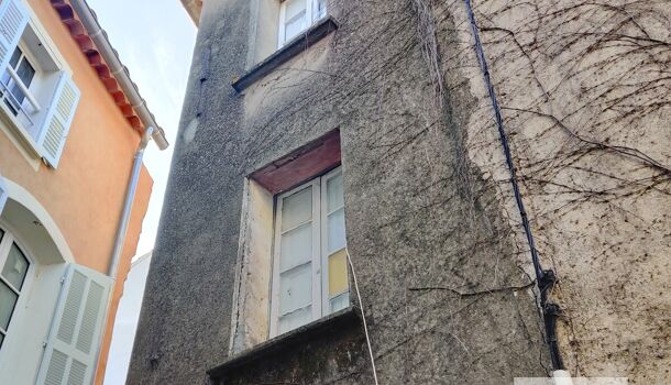 Maison de Village  5 pièces  à vendre Collobrières 83610