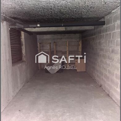 Garage  45000 €