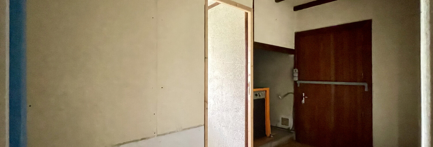 Immeuble  245 m² à vendre à Confolens (16500)