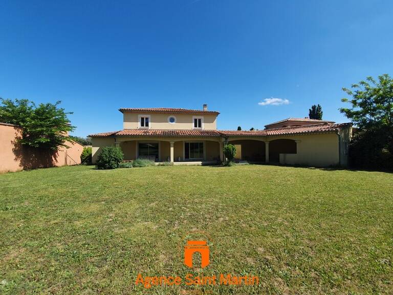 Villa — photo 1