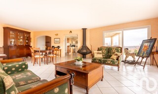 Maison 6 Pièces 186 m² à vendre à Châteaugay (63119)