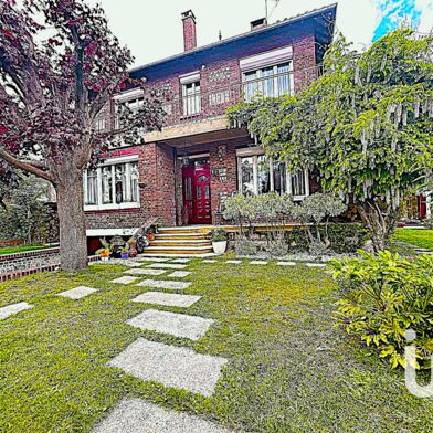 Maison 7 pièces 599000 €