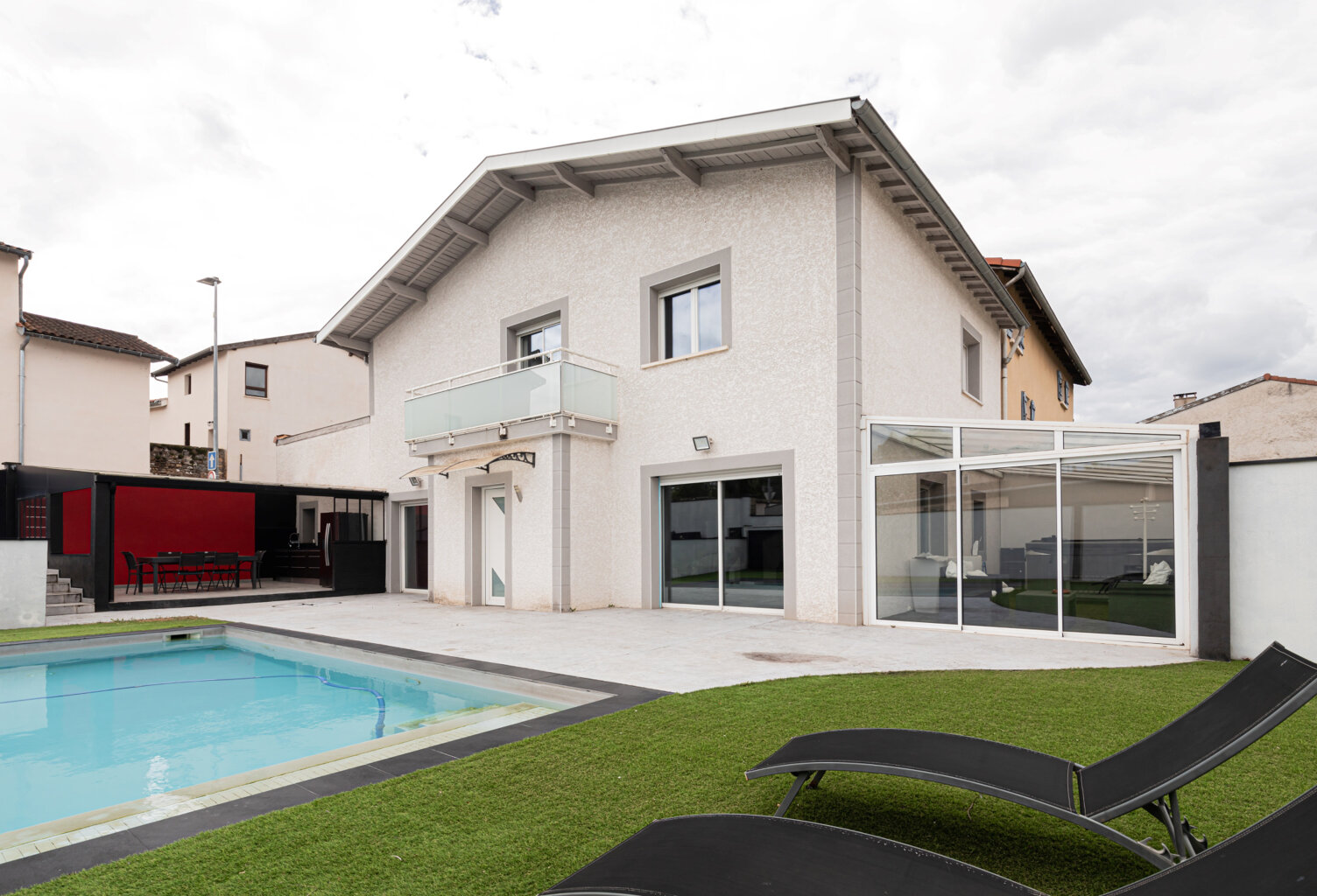 Maison de 212 m2 (intersection Rillieux/Caluire/Sathonay) avec Piscine — photo 1