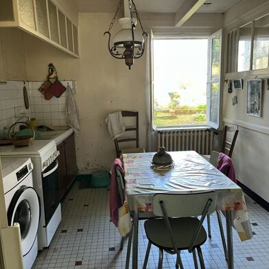 Maison 8 pièces 61600 €