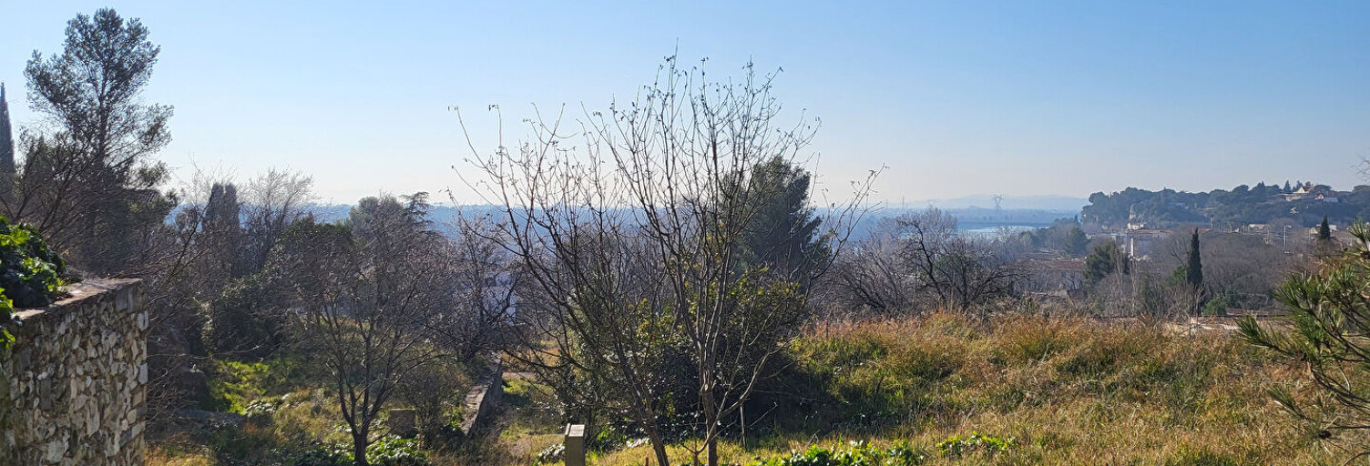 Terrain  5700 m² à vendre à Villeneuve-lès-Avignon (30400)