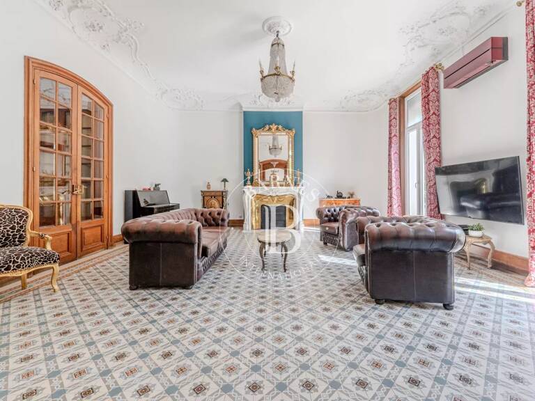 EXCLUSIVITÉ - SALON DE PROVENCE - PLEIN CENTRE - APPARTEMENT HAU — photo 1