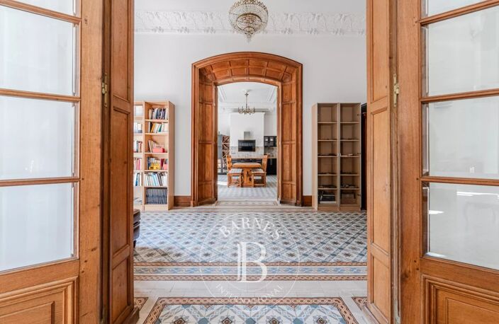 EXCLUSIVITÉ - SALON DE PROVENCE - PLEIN CENTRE - APPARTEMENT HAU — photo 4