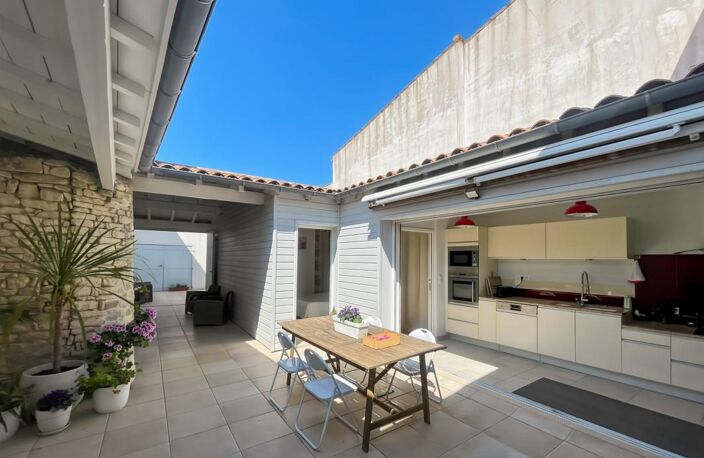 VENTE d'une maison au BOIS PLAGE EN RE 6 chambres 141 m² — photo 2