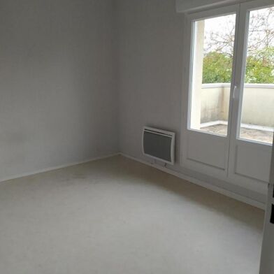 Appartement 2 pièces 421 €