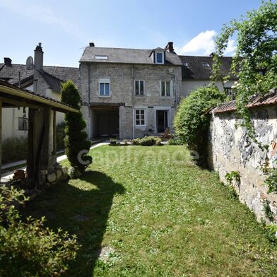 Maison 7 pièces 305000 €