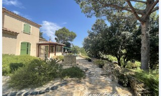 Maison 8 Pièces 142 m² à vendre à Uchaux (84100)