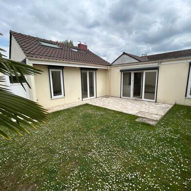 Maison 4 pièces 404000 €