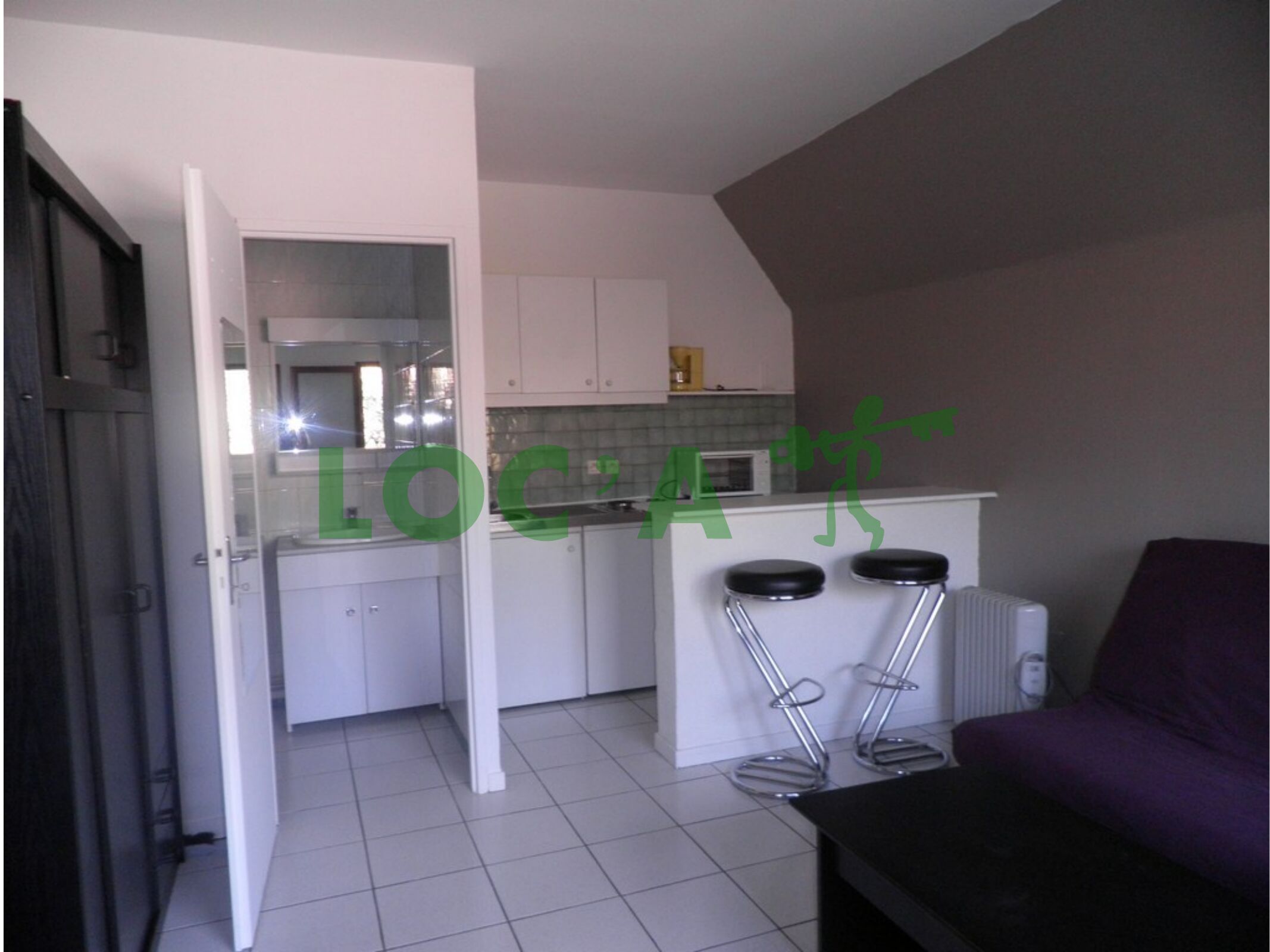 Location Studio 22 m² à Longvic 475 ¤ CC /mois