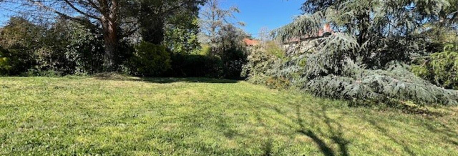 Terrain  700 m² à vendre à La Tour-de-Salvagny (69890)