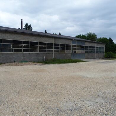 Local industriel 1 pièces 129000 €