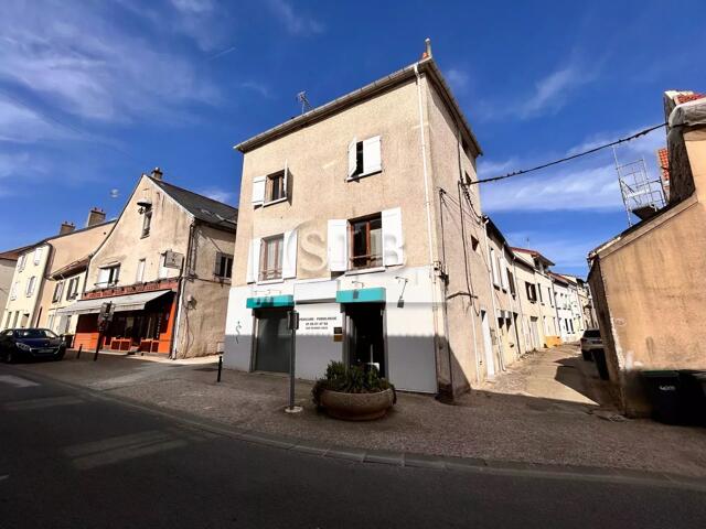 Immeuble proposé à La Ville-du-Bois