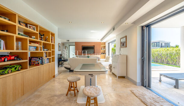 Villa / Maison 9 pièces  à vendre Sainte-Maxime 83120