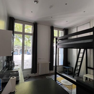 Appartement 1 pièces 710 €