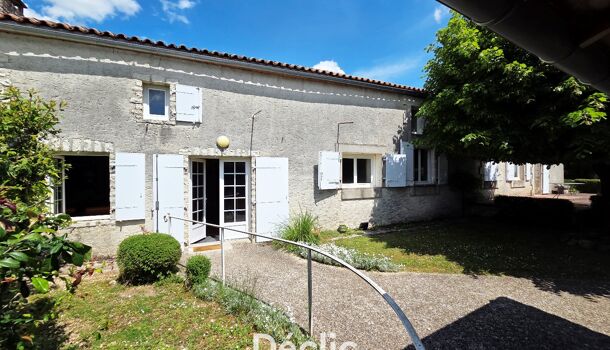 Villa / Maison 12 pièces  à vendre Brie 16590