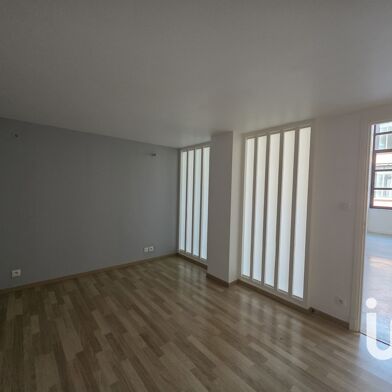Appartement 4 pièces 210000 €