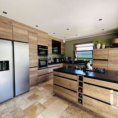 Maison 7 pièces 328900 €