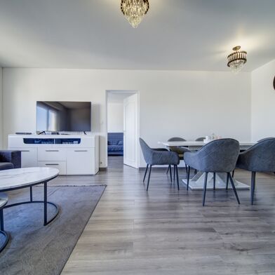 Appartement 5 pièces 235000 €