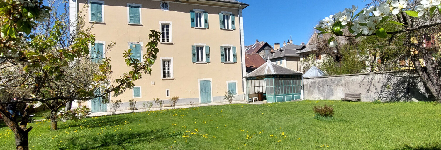 Maison 40 Pièces 850 m² à vendre à Barcelonnette (04400)