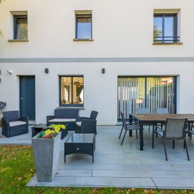 Maison 5 pièces 549000 €