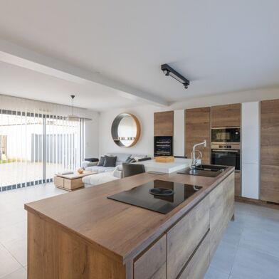 Maison 5 pièces 549000 €