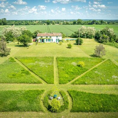 Maison 8 pièces 330000 €