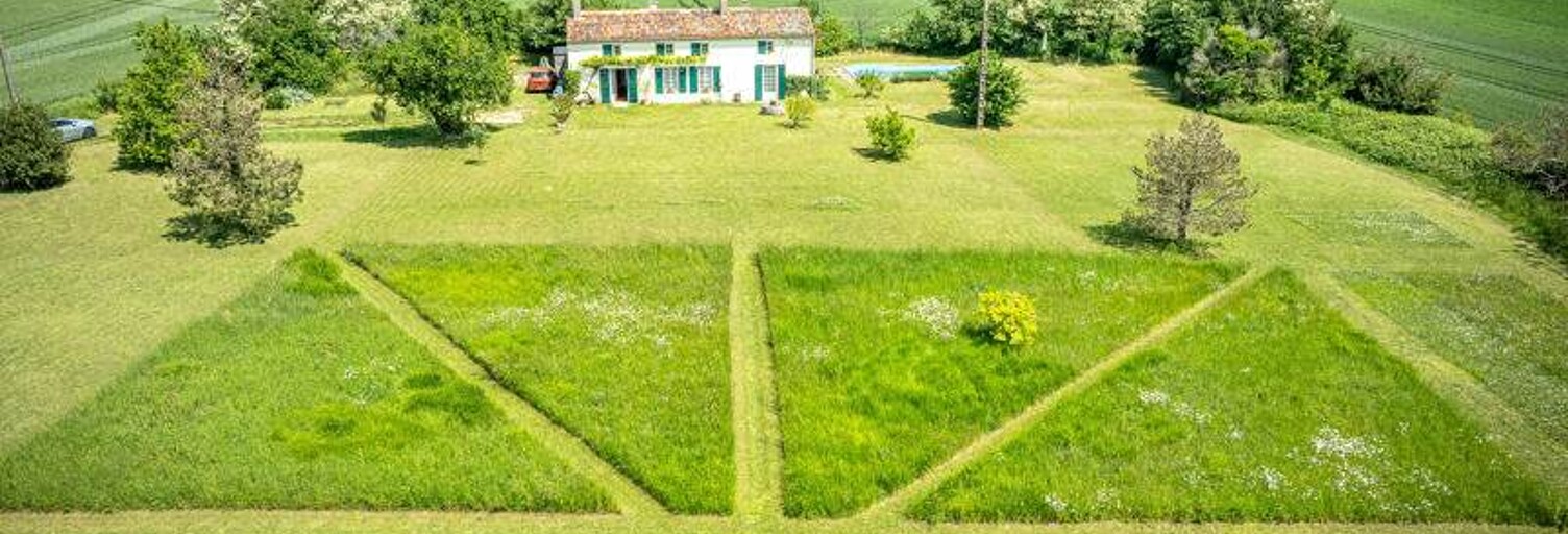 Maison 8 Pièces 174 m² à vendre à Genouillé (17430)