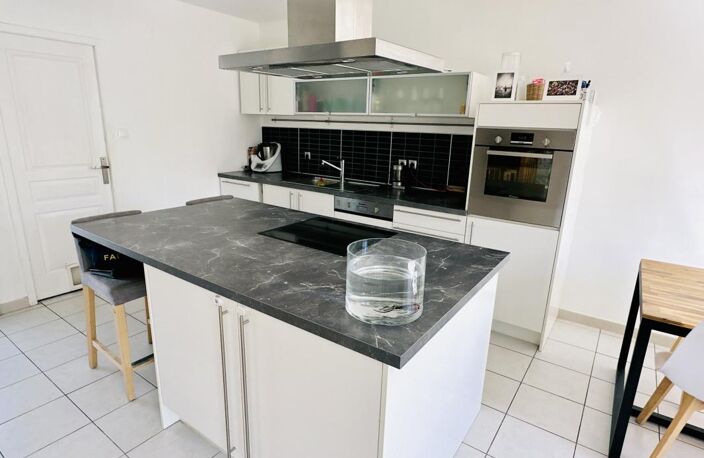 Maison T4 de 90m² avec jardin et places privatives — photo 3