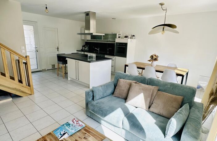 Maison T4 de 90m² avec jardin et places privatives — photo 4