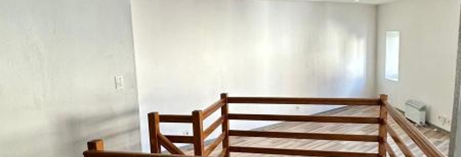 Immeuble  220 m² à vendre à Lons-le-Saunier (39000)